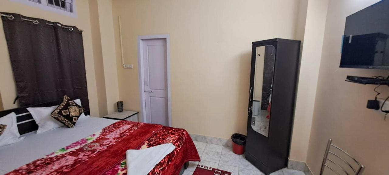 Green Vista Homestay Guwahati Luaran gambar