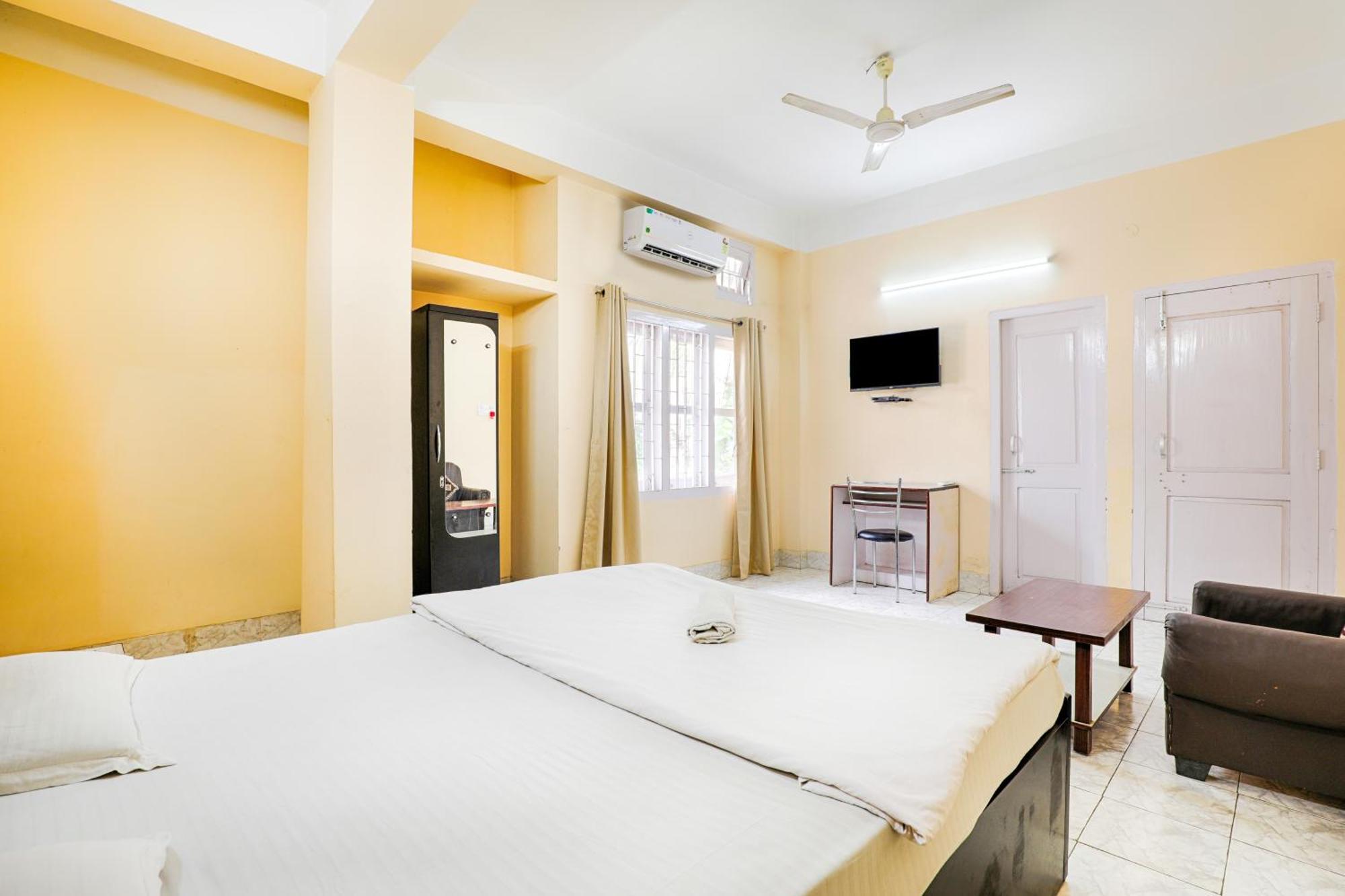 Green Vista Homestay Guwahati Luaran gambar