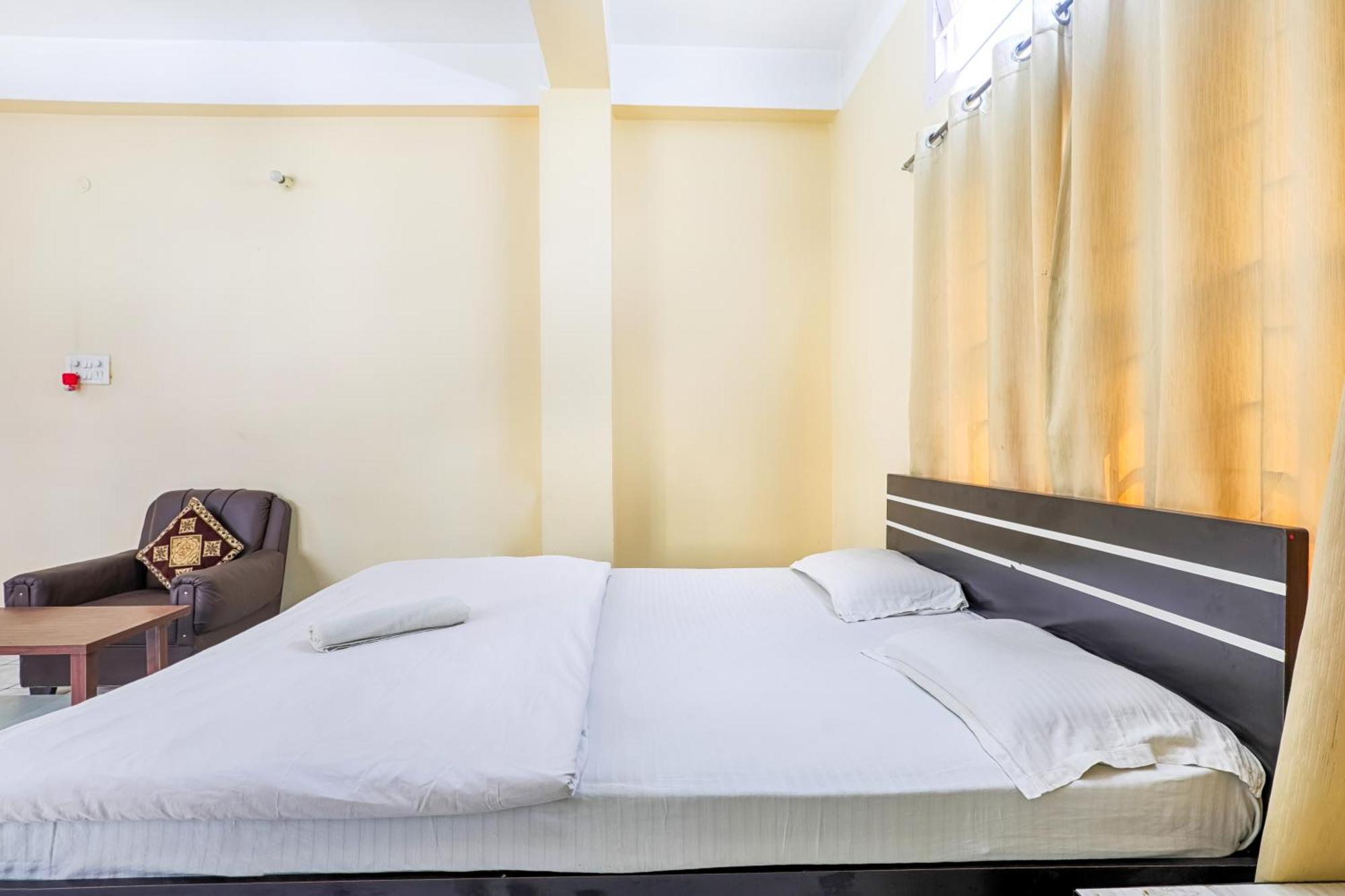 Green Vista Homestay Guwahati Luaran gambar